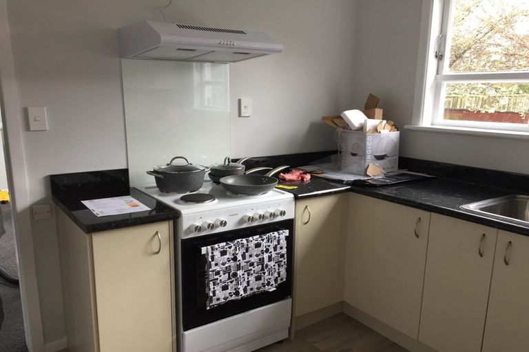 Photo of property in 17a Heather Grove, Fairfield, Lower Hutt, 5011