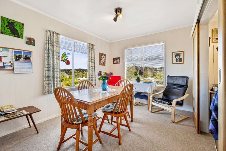 Photo of property in 35 Ramillies Place, Glenfield, Auckland, 0629