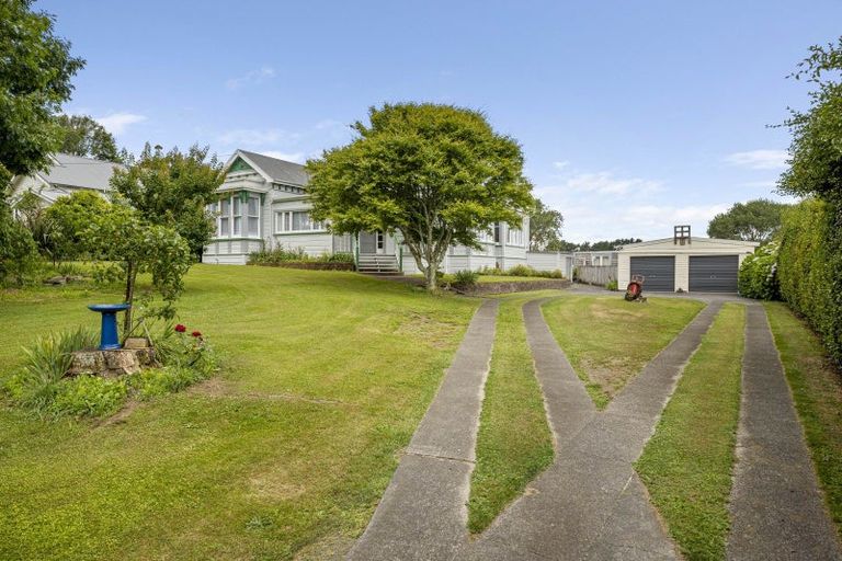 Photo of property in 18 Mills Street, Eltham, 4322