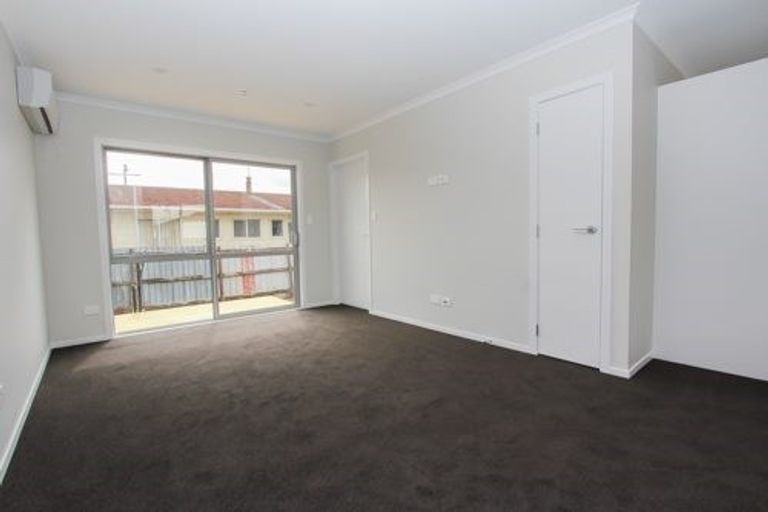 Photo of property in 4/14 Breckons Avenue, Nawton, Hamilton, 3200