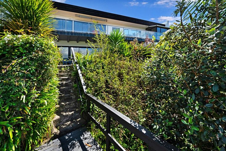 Photo of property in 18 Kitewaho Road, Swanson, Auckland, 0816
