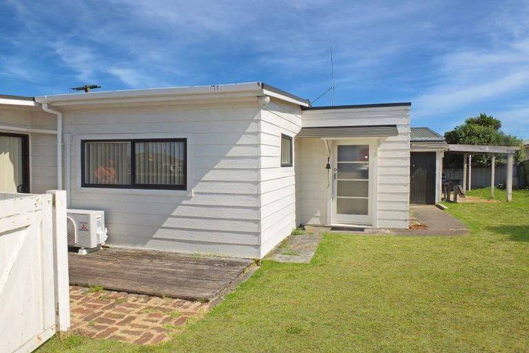Photo of property in 90 Seabury Avenue, Foxton Beach, Foxton, 4815