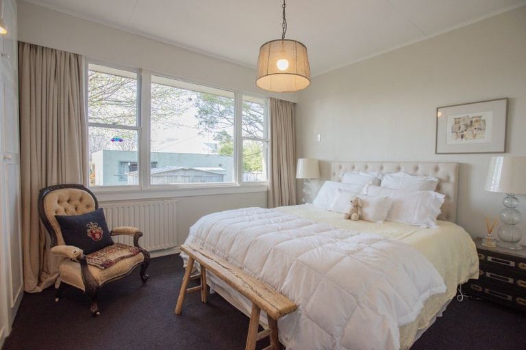 Photo of property in 135 Park Street, Winton, 9720