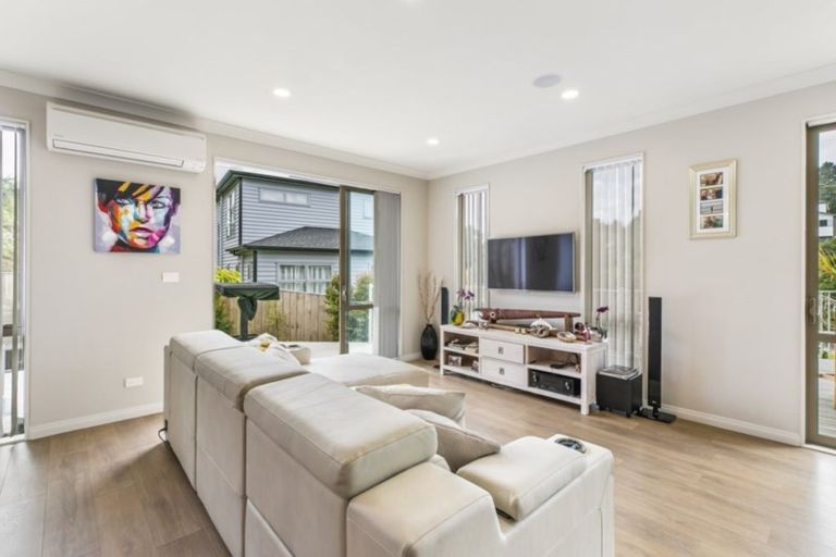 Photo of property in 57 Blacks Road, Greenhithe, Auckland, 0632