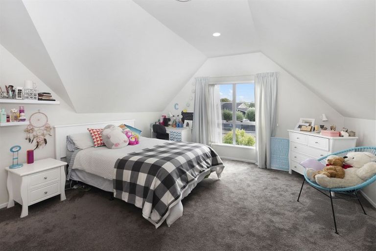 Photo of property in 238 Withells Road, Avonhead, Christchurch, 8042