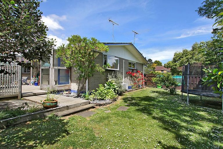 Photo of property in 1/40 Hope Farm Avenue, Pakuranga Heights, Auckland, 2010
