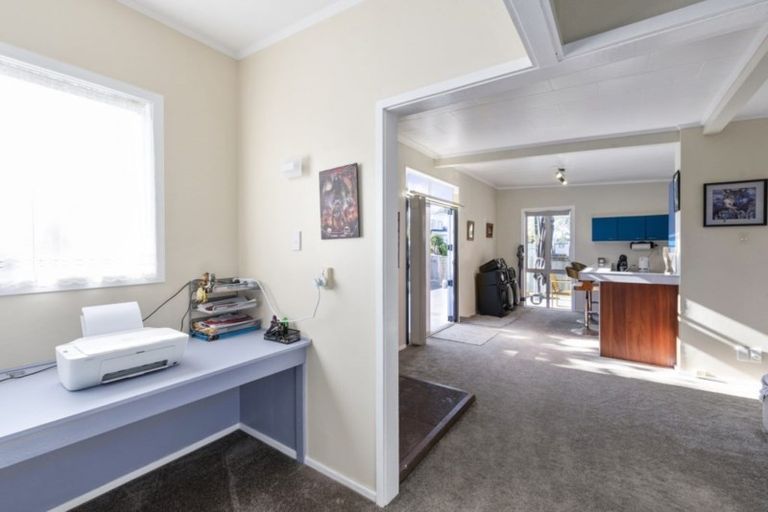 Photo of property in 4 Kennedy Street, Foxton Beach, Foxton, 4815