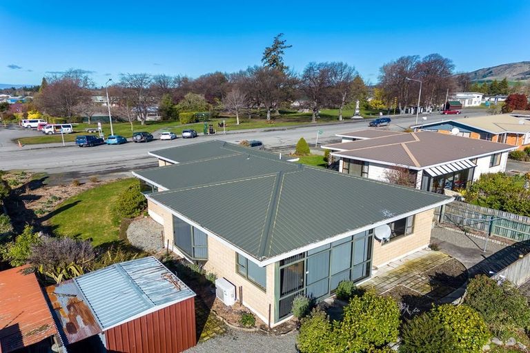 Photo of property in 128 Queen Street, Waimate, 7924