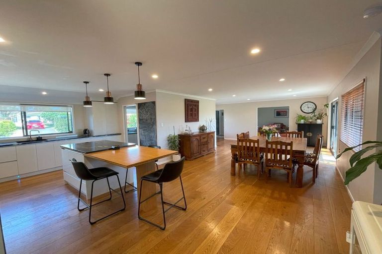 Photo of property in 2a Kaitake Place, Oakura, 4314