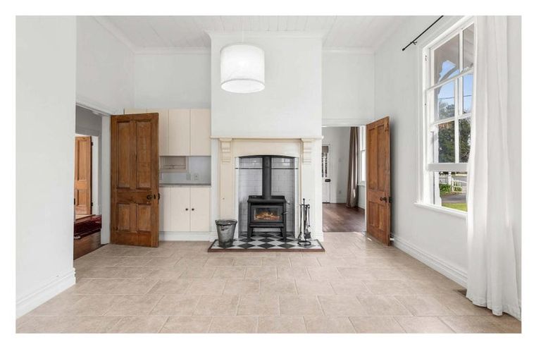 Photo of property in 150 Victoria Street, Cambridge, 3434