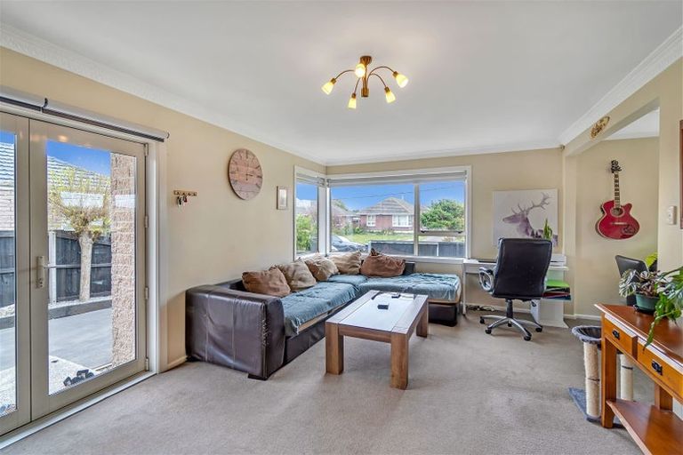 Photo of property in 38 Sandown Crescent, Aranui, Christchurch, 8061