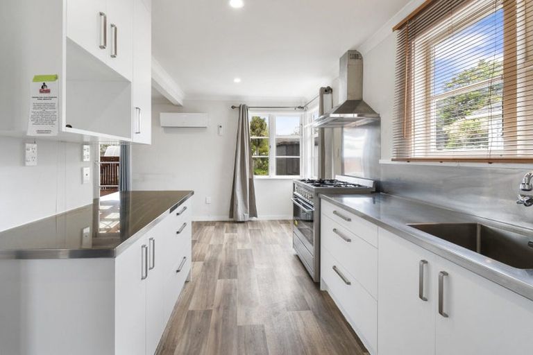 Photo of property in 65 Andrew Avenue, Roslyn, Palmerston North, 4414