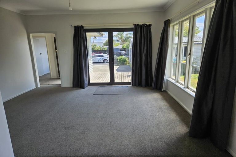 Photo of property in 1a Sunnyside Road, Nawton, Hamilton, 3200