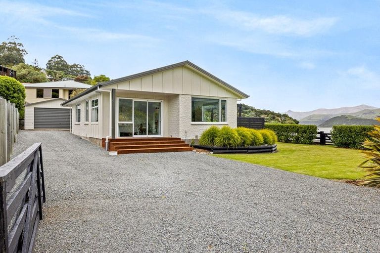 Photo of property in 2 Haywards Lane, Duvauchelle, 7581