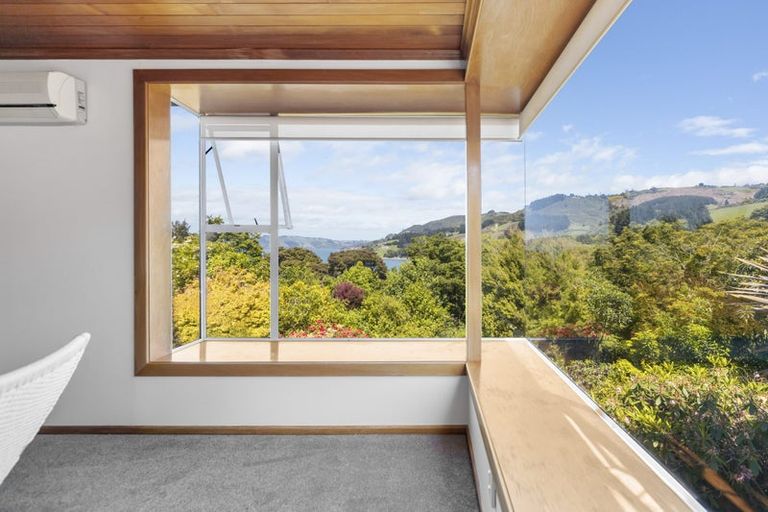 Photo of property in 24 Downes Road, Roseneath, Port Chalmers, 9023