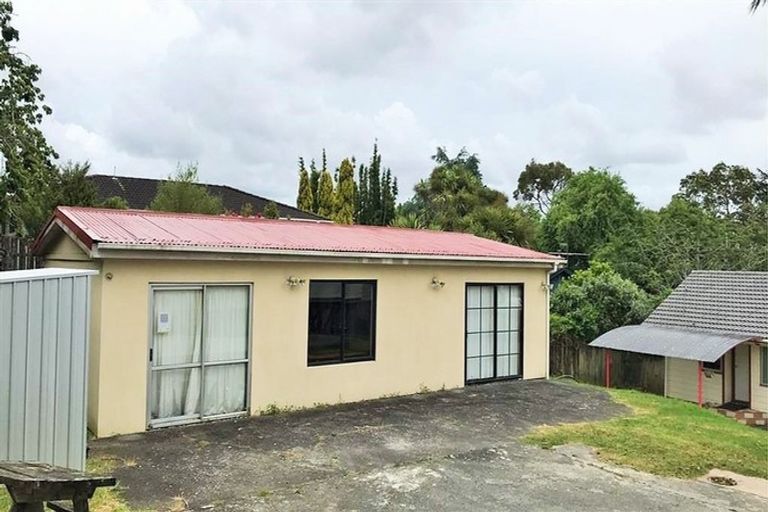 Photo of property in 26 Tudor Road, Henderson, Auckland, 0610
