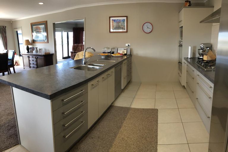 Photo of property in 7 Tohora View, Waihi Beach, 3611