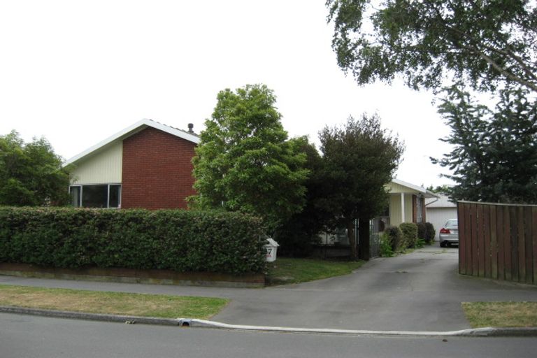 Photo of property in 27 Deepdale Street, Burnside, Christchurch, 8053