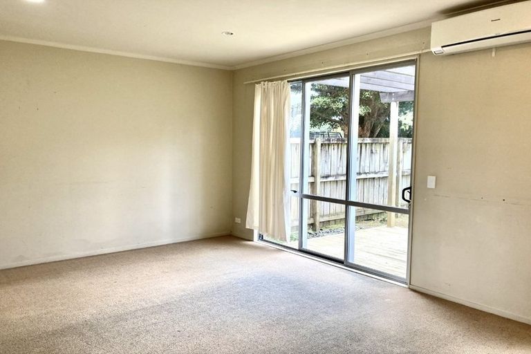 Photo of property in 4/17 Oakland Avenue, Papatoetoe, Auckland, 2025