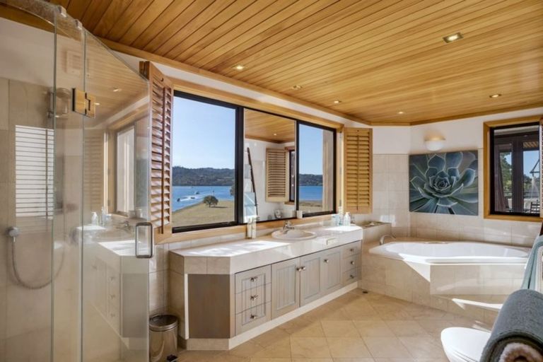 Photo of property in 629 Waterways Parade, Pauanui, Hikuai, 3579