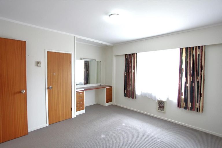 Photo of property in 2/6 Tina Place, Sunnyhills, Auckland, 2010