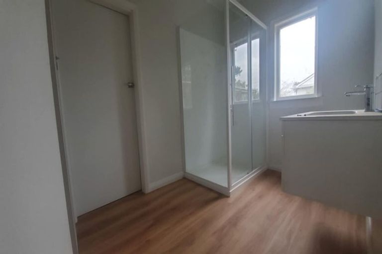 Photo of property in 1 Mckenzie Terrace, Carterton, 5713