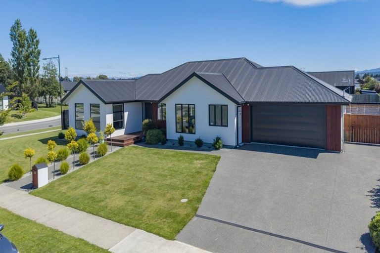 Photo of property in 50 Elm Drive, Rangiora, 7400