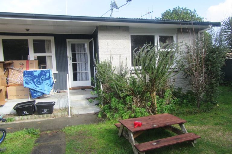 Photo of property in 20a Middle Road, Havelock North, 4130