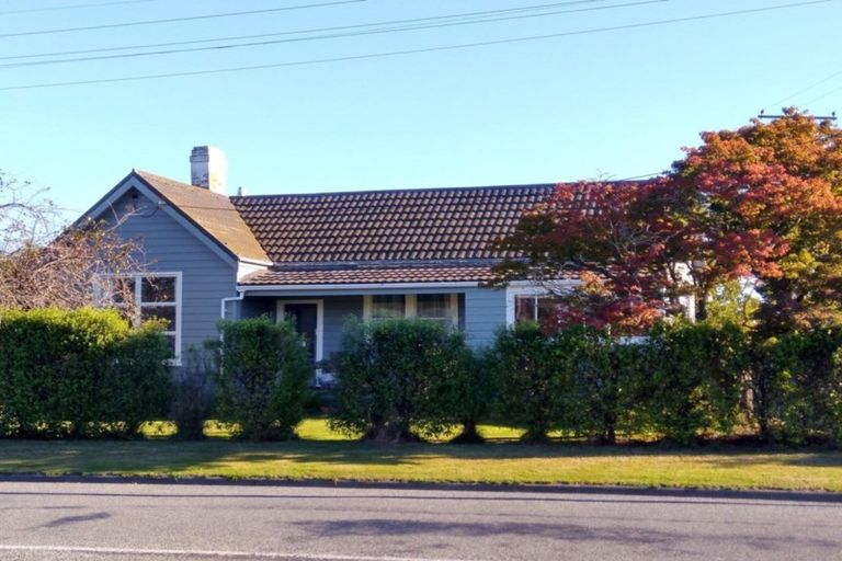 Photo of property in 71 Mckenzie Street, Geraldine, 7930