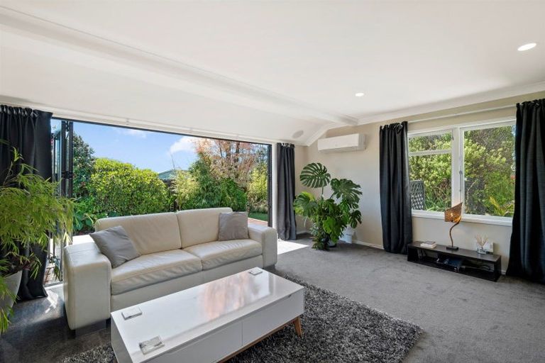 Photo of property in 2 Roosevelt Road, Western Heights, Rotorua, 3015