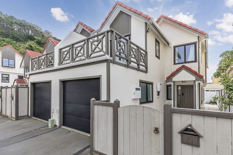 Photo of property in 6 George Street, Thorndon, Wellington, 6011