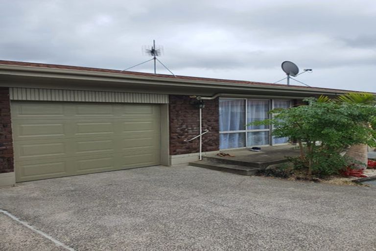 Photo of property in 5a Nimrod Place, Half Moon Bay, Auckland, 2012