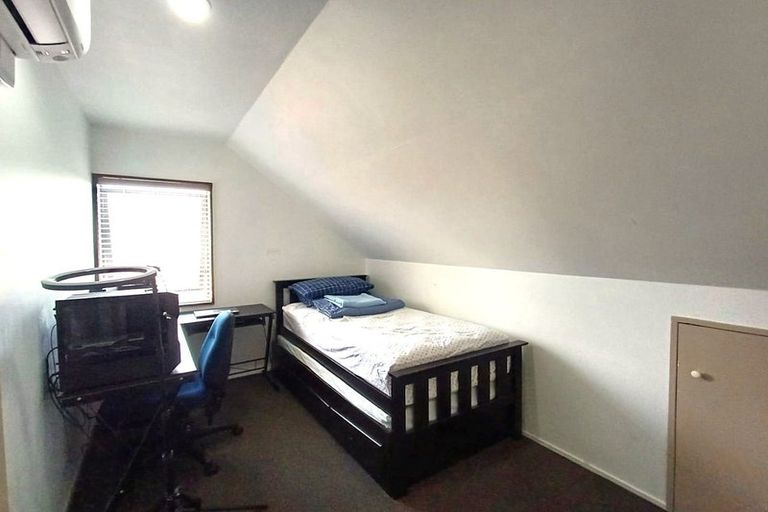 Photo of property in 10/37 Fields Parade, Oteha, Auckland, 0632