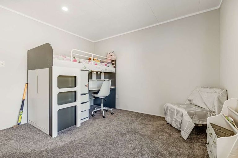 Photo of property in 10 Thebes Street, Pomare, Rotorua, 3015