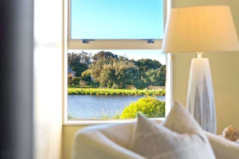 Photo of property in 5 Marewa Place, Waikanae Beach, Waikanae, 5036