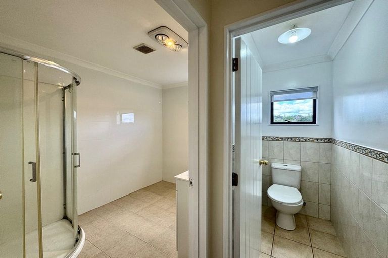 Photo of property in 25 Chieftain Rise, Goodwood Heights, Auckland, 2105