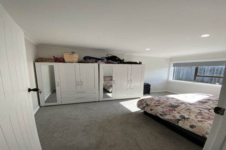 Photo of property in 14 Evans Road, Weymouth, Auckland, 2103