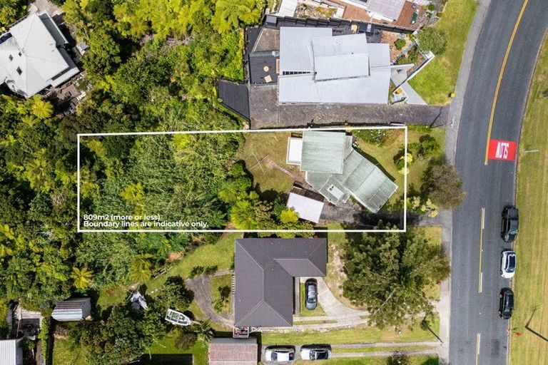 Photo of property in 92 Knights Road, Rothesay Bay, Auckland, 0630