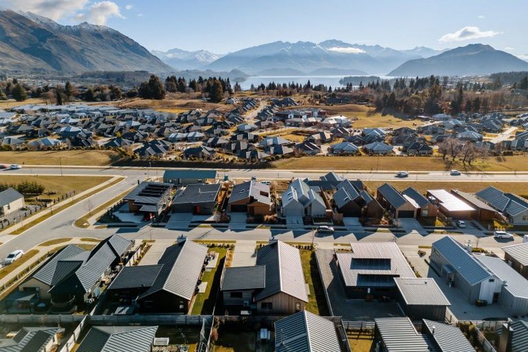 Photo of property in 6 Campbell Road, Wanaka, 9305