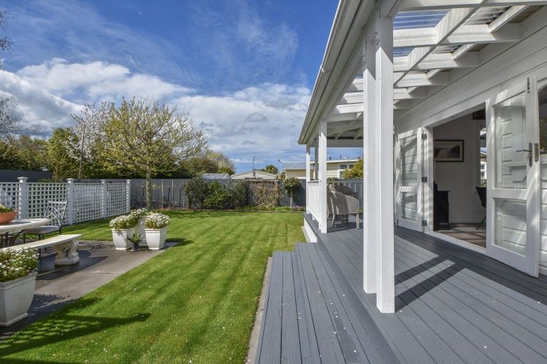 Photo of property in 12 Rhodes Street, Carterton, 5713