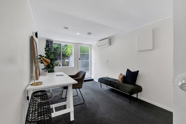 Photo of property in 10 Tasman Street, Vogeltown, New Plymouth, 4310