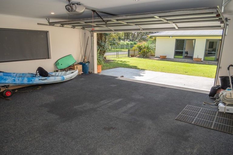 Photo of property in 2 Mako Street, Taupo Bay, Mangonui, 0494