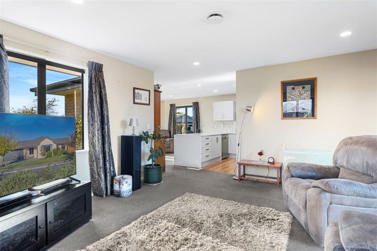 Photo of property in 15 Gilchrist Place, Kaiapoi, 7630