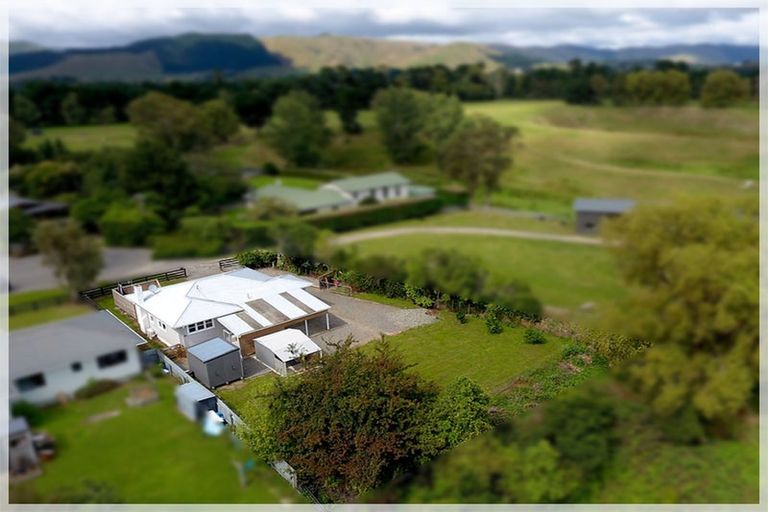 Photo of property in 1 Julyan Street, Shannon, 4821