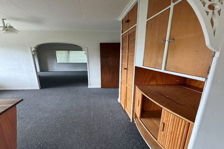 Photo of property in 10 Seaview Road, Milford, Auckland, 0620