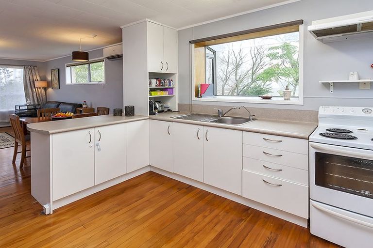 Photo of property in 1/40 Hope Farm Avenue, Pakuranga Heights, Auckland, 2010