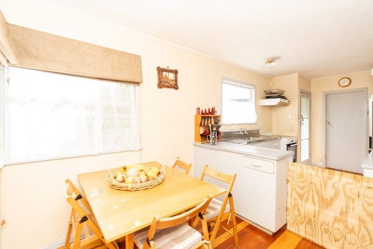 Photo of property in 48 Mears Road, St Andrews, Hamilton, 3200