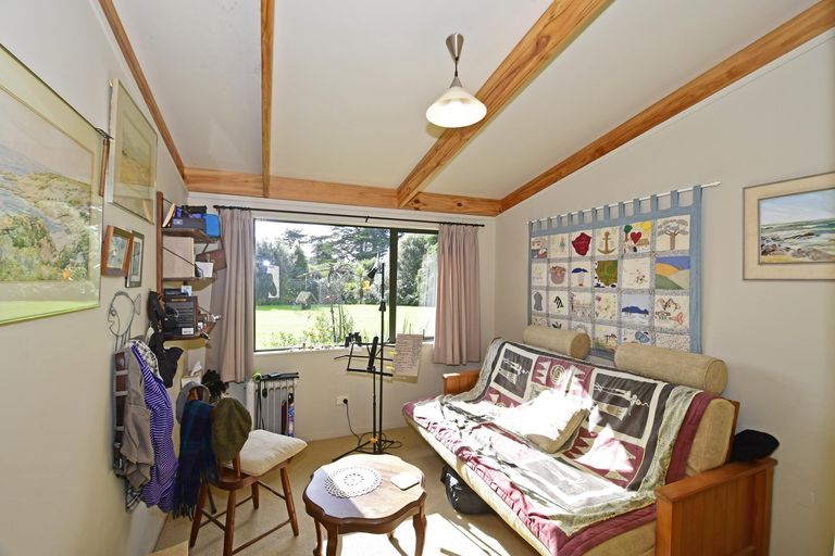 Photo of property in 210a Pukenui Road, Kaiwaka, 0573
