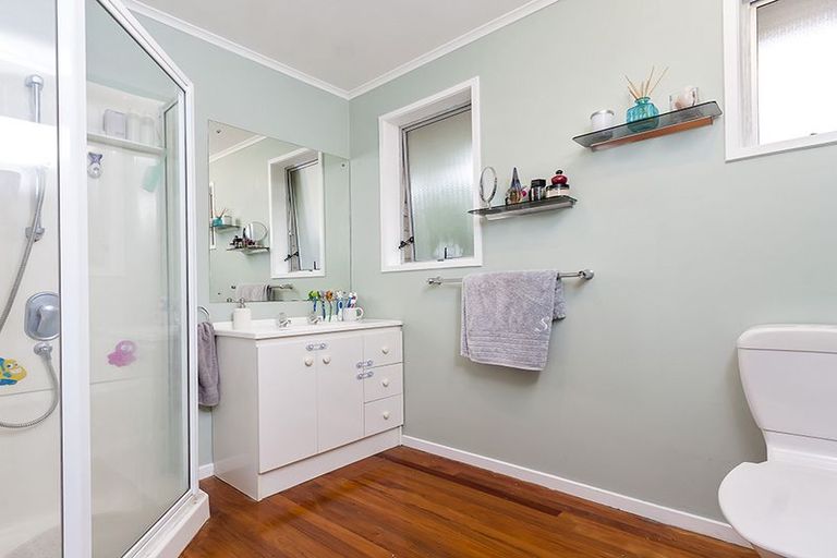 Photo of property in 1/40 Hope Farm Avenue, Pakuranga Heights, Auckland, 2010