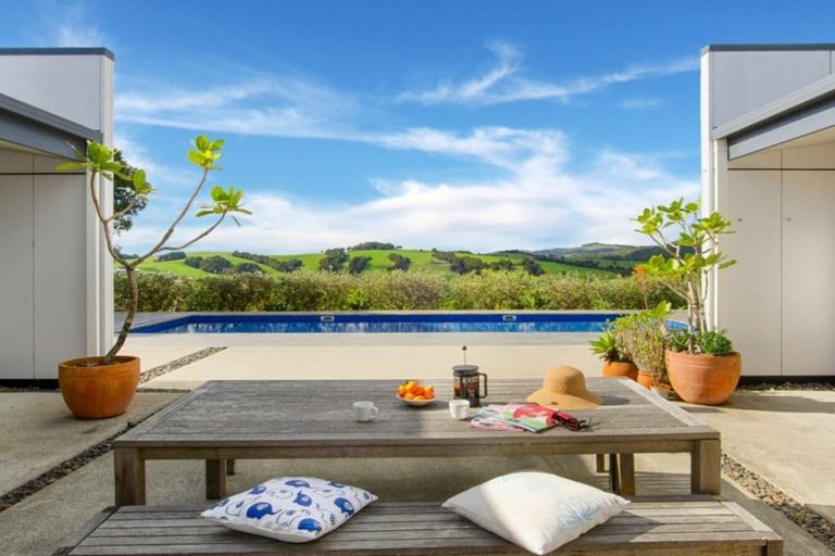 Photo of property in 200 Waiteitei Road, Wellsford, 0974